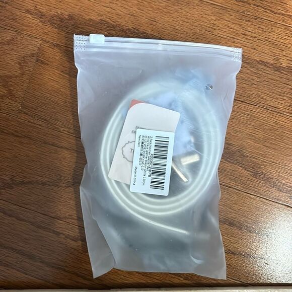 2 Pack women's faux leather belts black+white 110 cm/43.3" - Picture 3 of 7